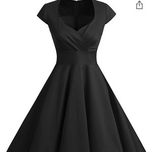 Retro short sleeve black dress